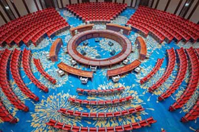 國際會議中心報(bào)告廳（800m2以上）
